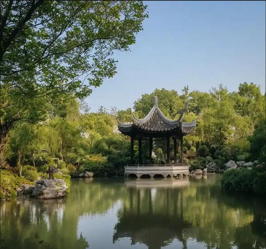 恩施夏彤餐饮有限公司